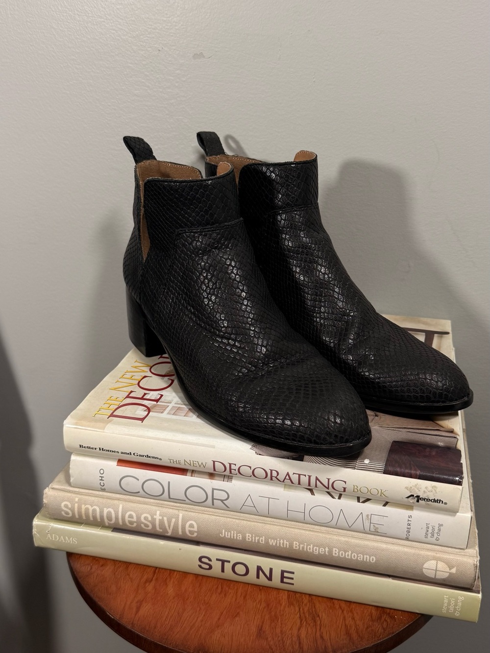 Franco Sarto Black Textured Chukka Boots for Men
